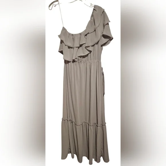 Pinkblush Grey Chiffon One Shoulder Ruffle Maxi Medium - Picture 2 of 4